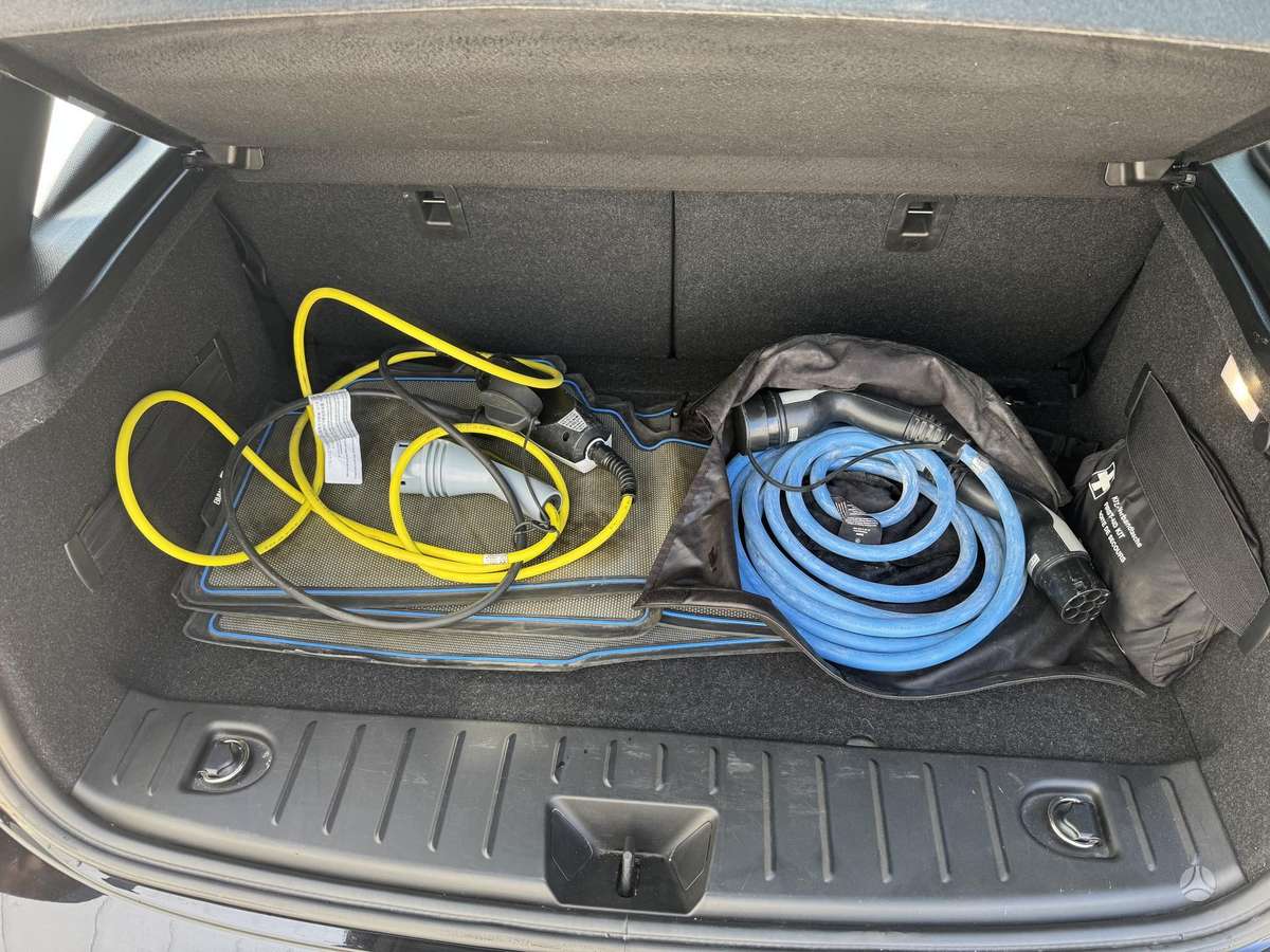 BMW i3, 33 kWh, hečbekas