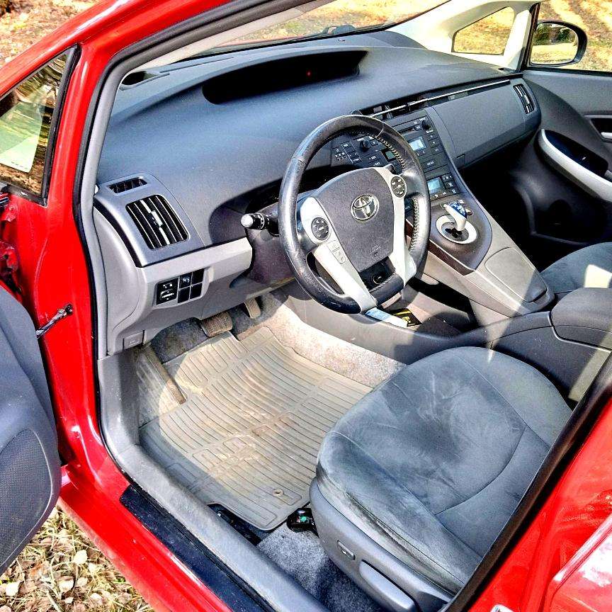 Toyota Prius - 12
