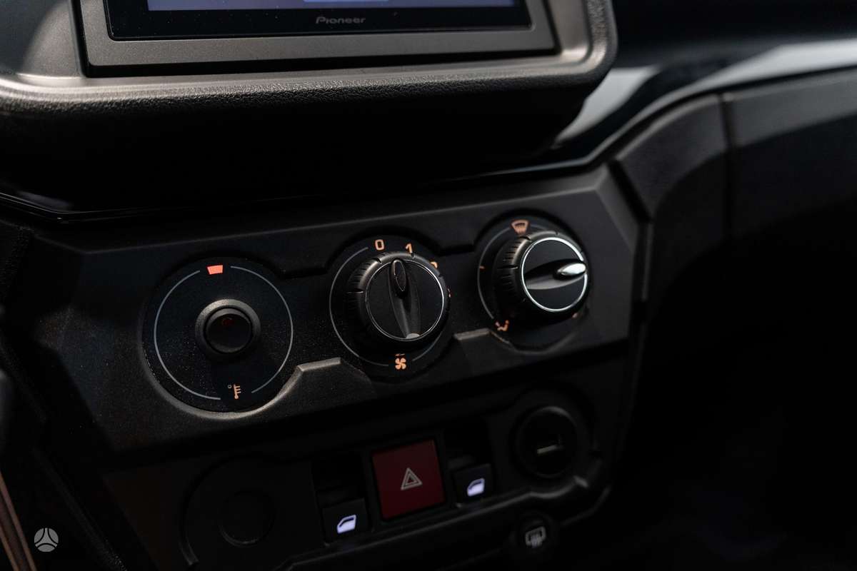 Aixam e-City Sport, coupe