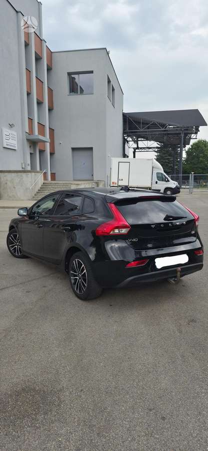 Volvo V40, 2.0 l., Хэтчбек