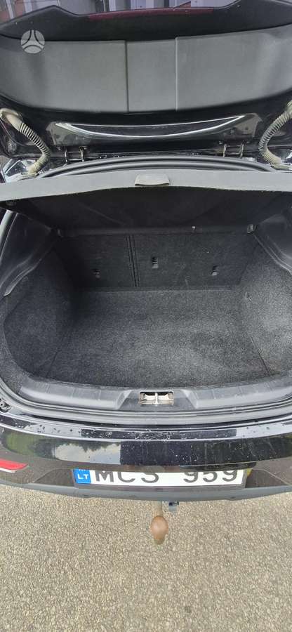 Volvo V40, 2.0 l., Хэтчбек