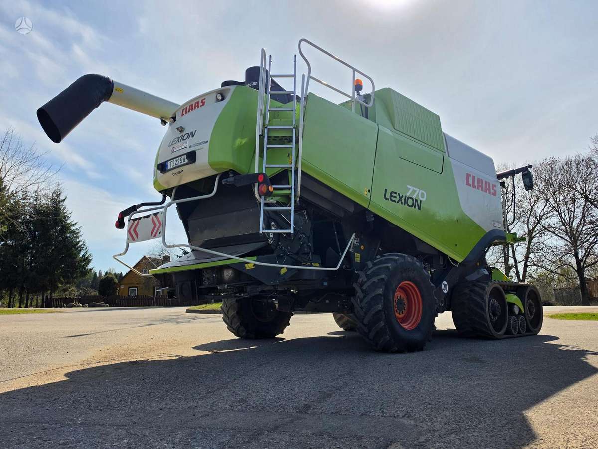 Claas Lexion 770TT, kombainai
