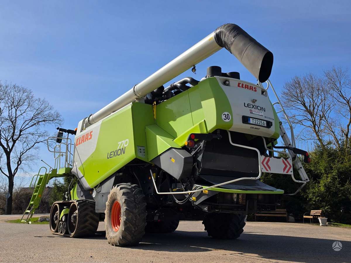 Claas Lexion 770TT, combine harvesters