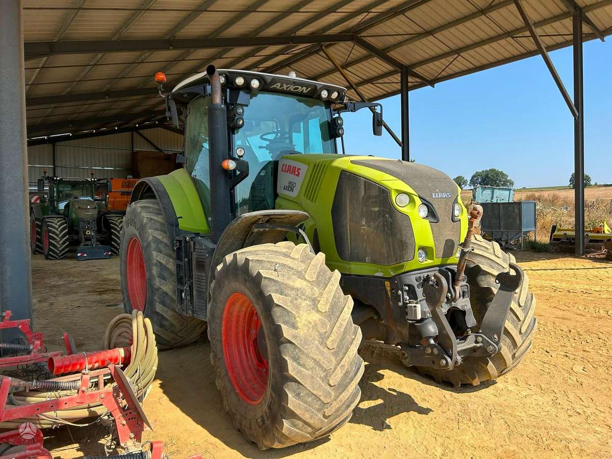 Claas Axion 850, traktoriai