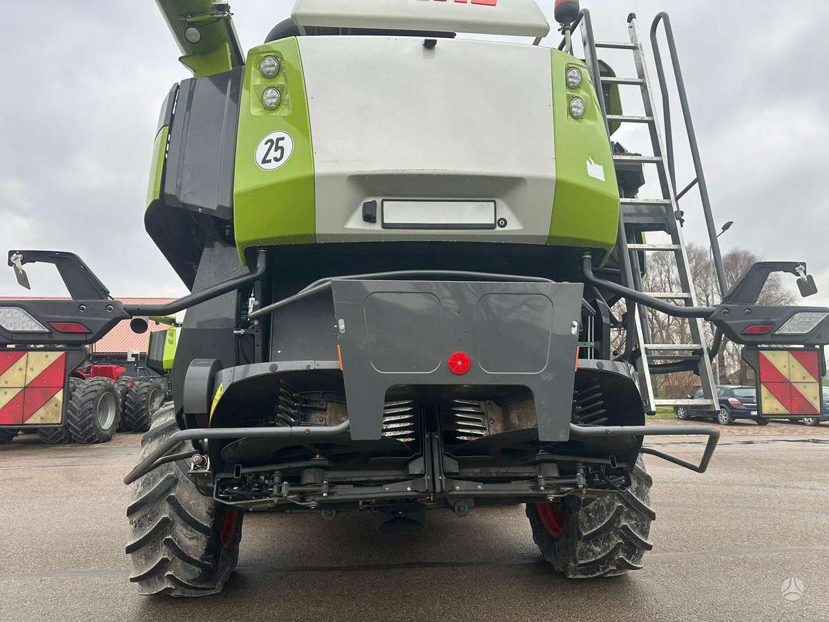 Claas Lexion 8700TT 4WD, kombainai