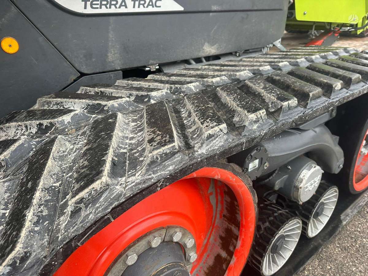 Claas Lexion 8700TT 4WD, kombainai