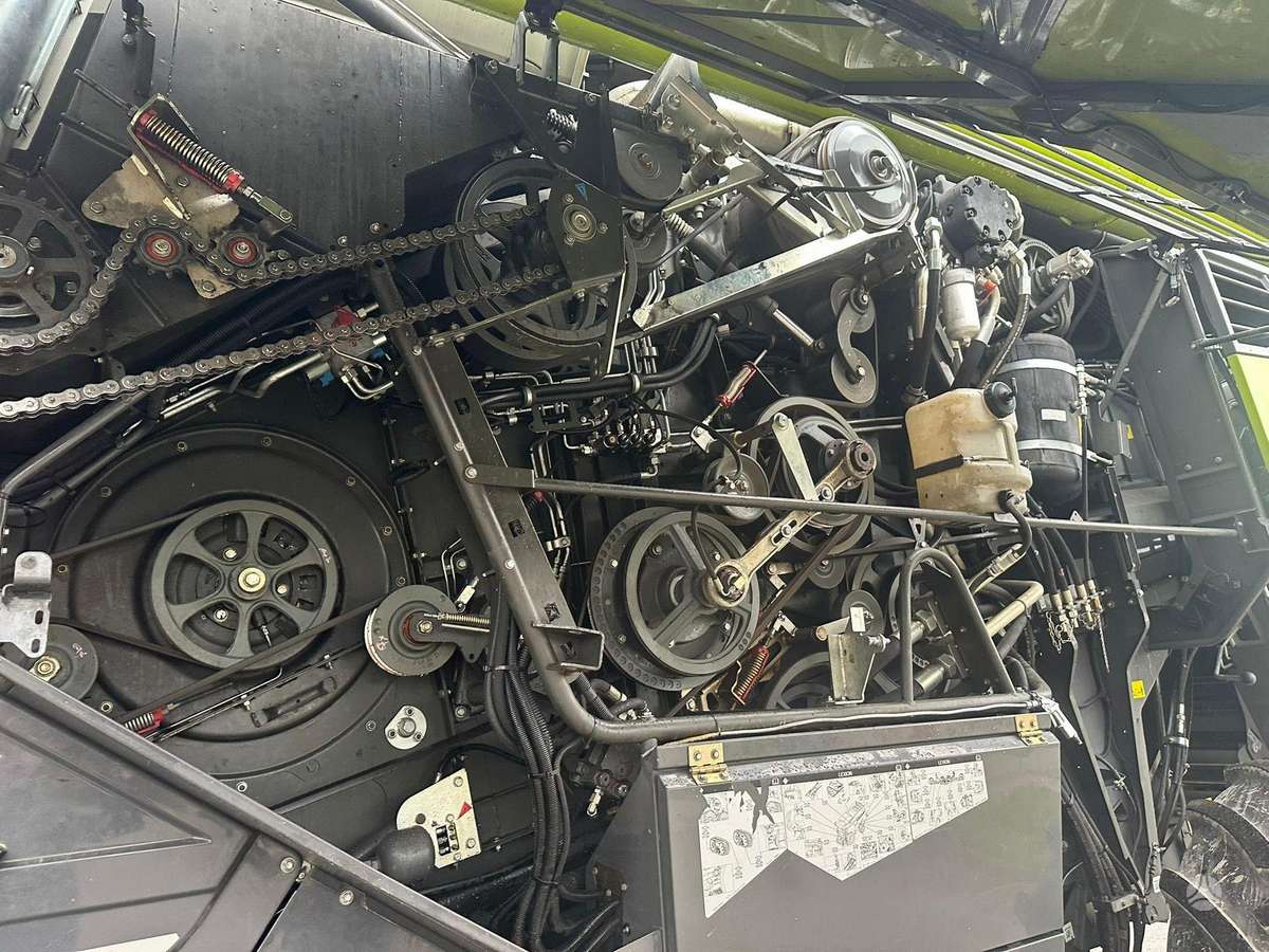 Claas Lexion 8700TT 4WD, kombainai