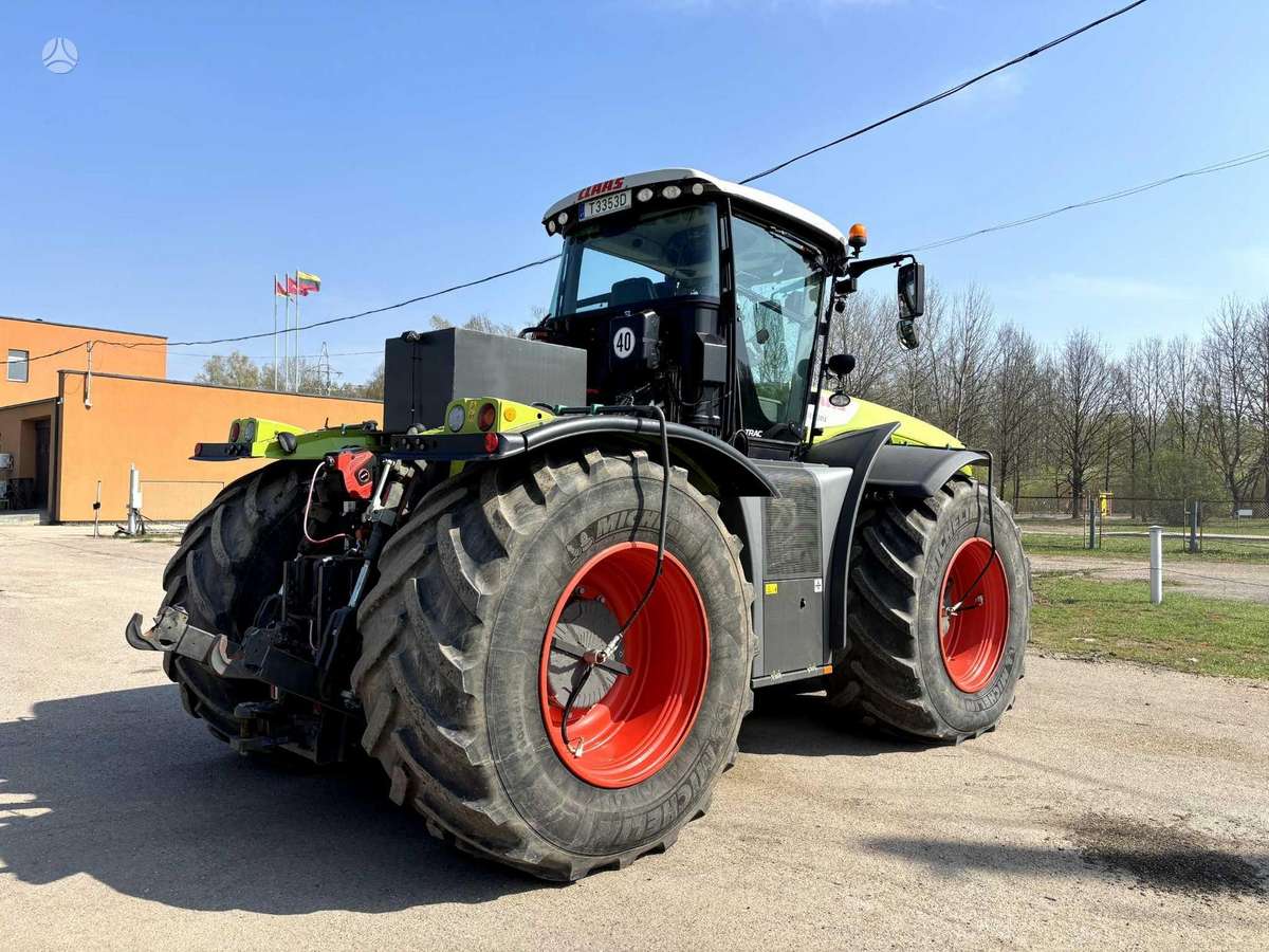 Claas Xerion 5000, tractors
