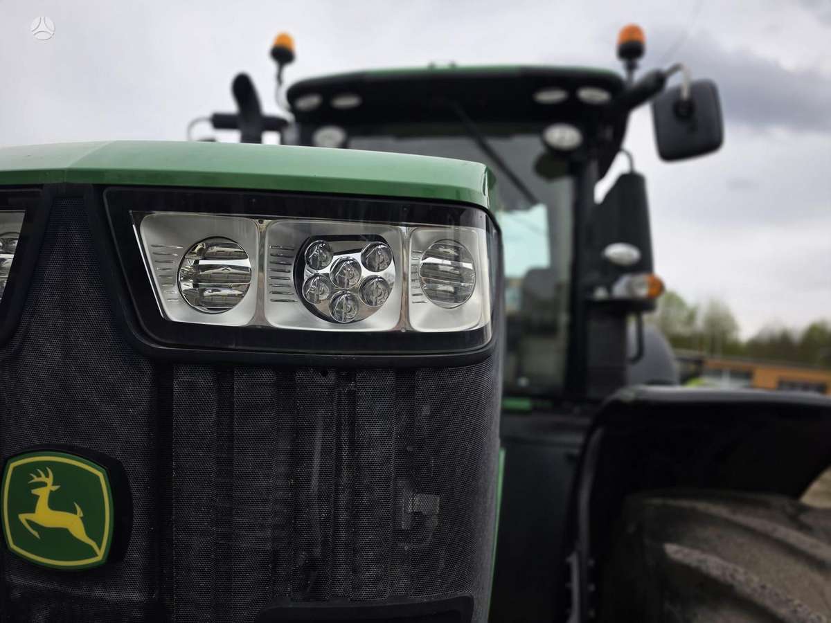 John Deere 7310R, traktori