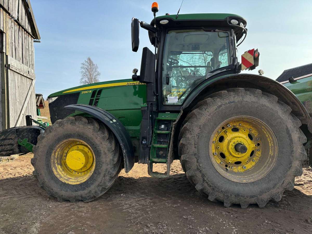 John Deere 7310R, traktoriai