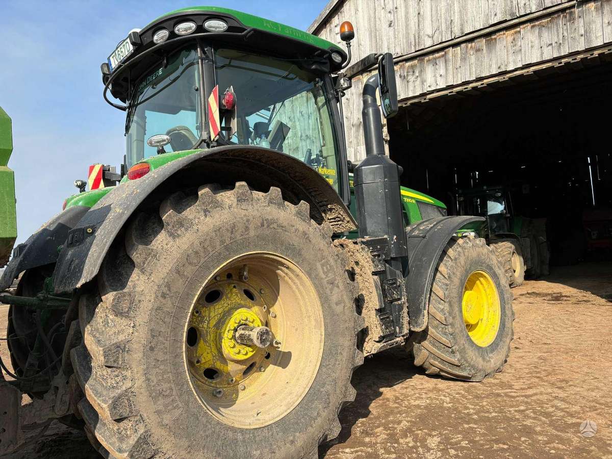 John Deere 7310R, тракторы