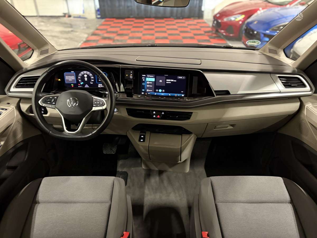 Volkswagen Multivan, 2.0 l., Минивэн