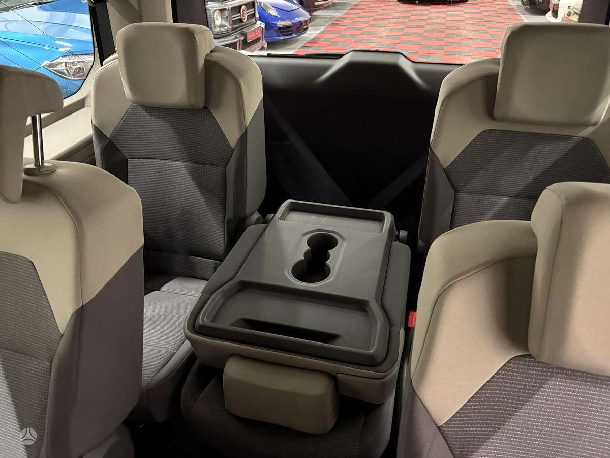 Volkswagen Multivan, 2.0 l., Минивэн