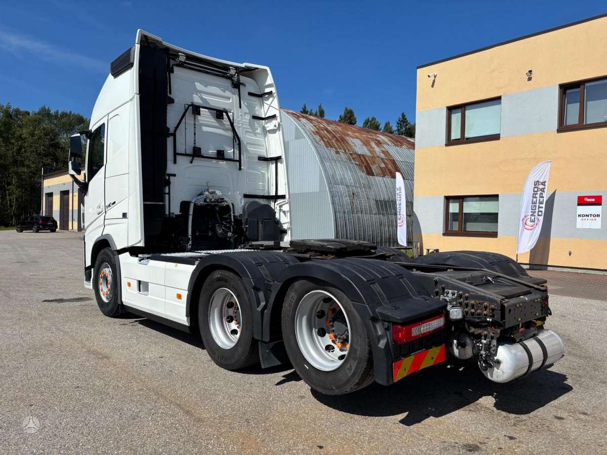 Volvo FH540, single sleeper