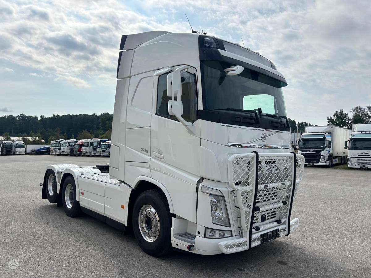 Volvo FH540, double sleeper