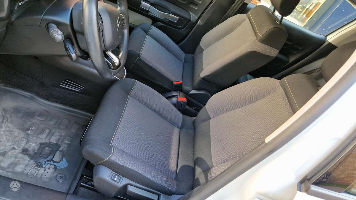 Citroen C3, 1.2 l., hatchback