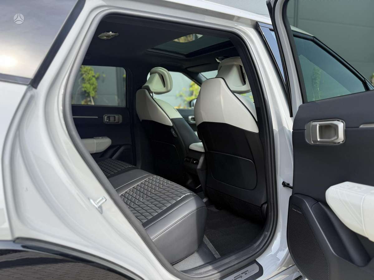 Kia EV4, 81 kWh, hatchback