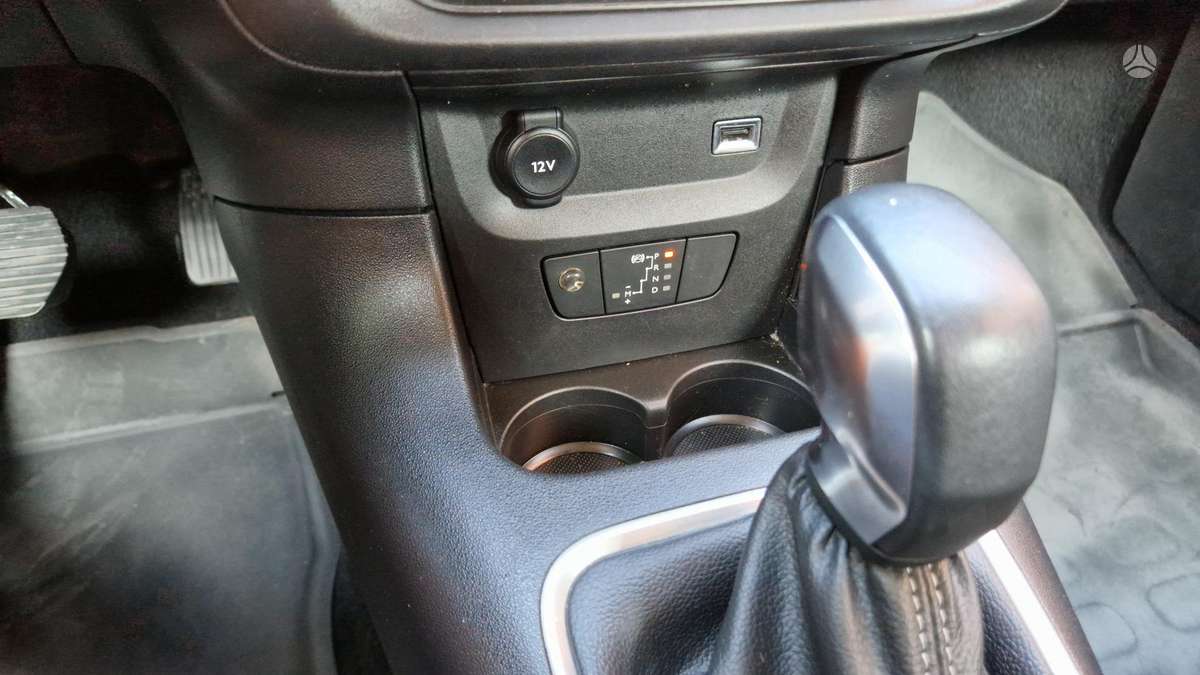 Citroen C3, 1.2 l., hatchback