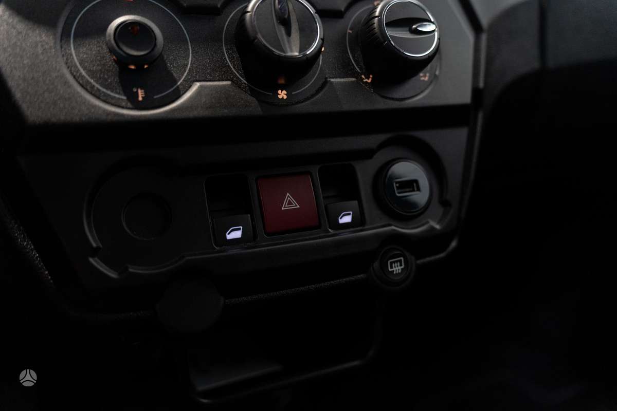 Aixam e-City Sport, coupe