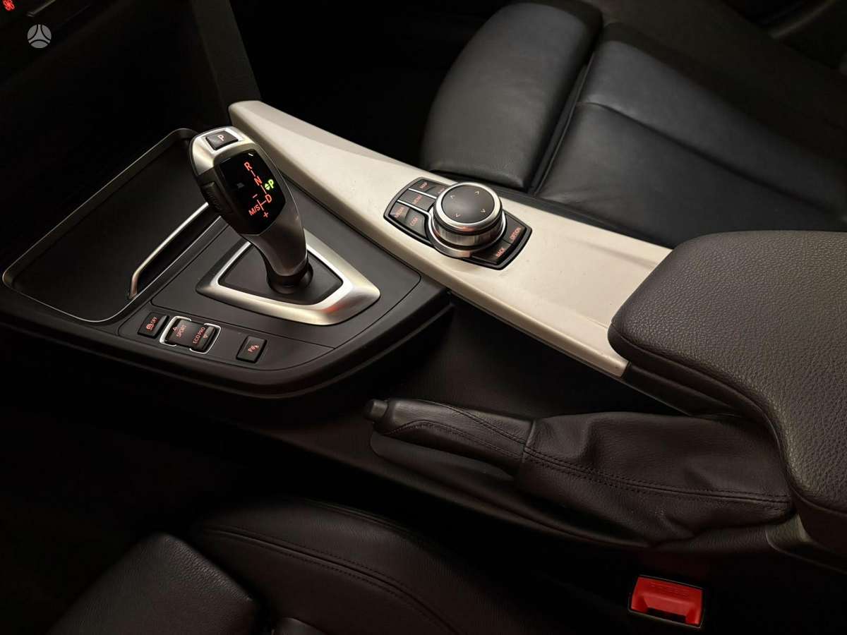 BMW 320, 2.0 l., universalas