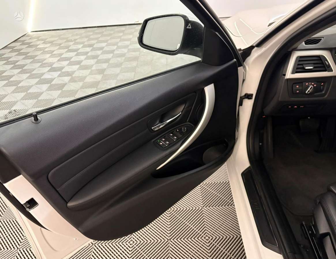BMW 320, 2.0 l., universalas