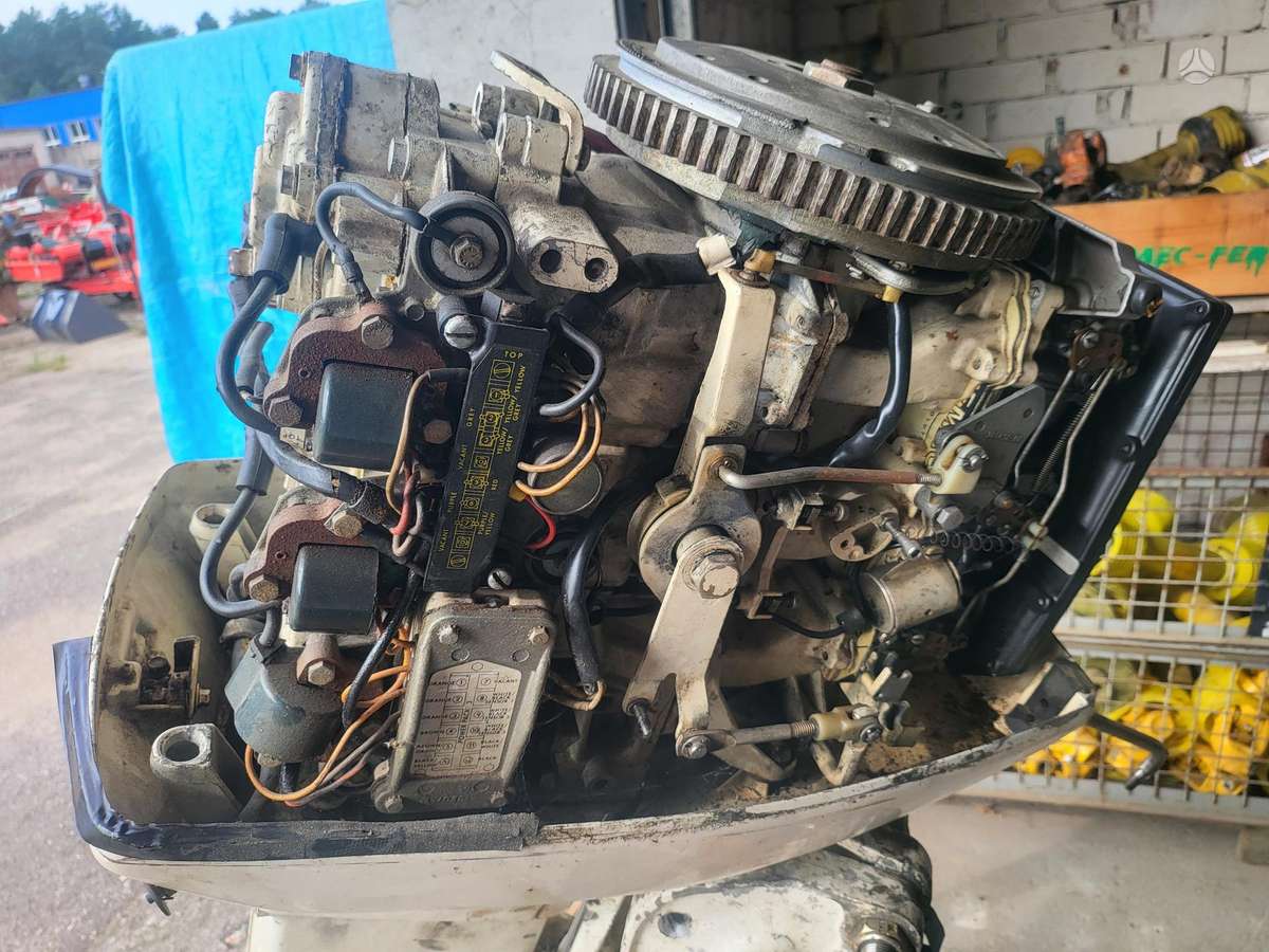 Johnson 75 Trys cilindrai, Двухтактные подвесные