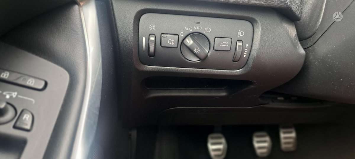 Volvo V40, 1.6 l., Универсал