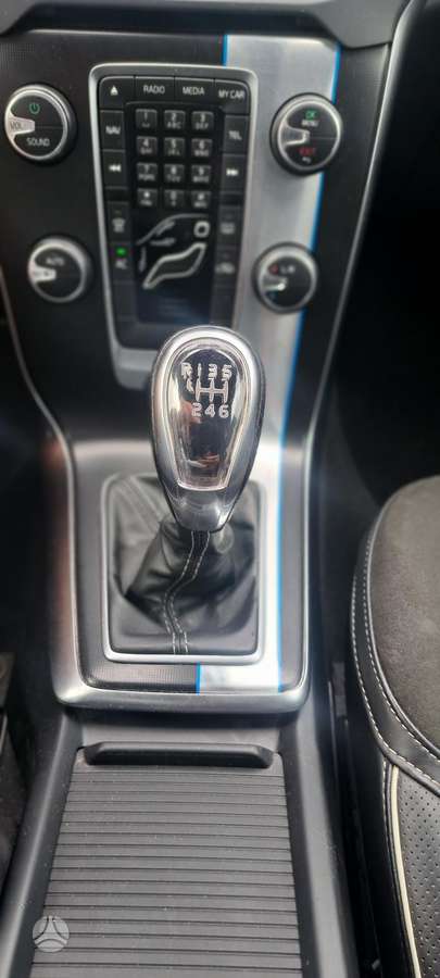 Volvo V40, 1.6 l., Универсал