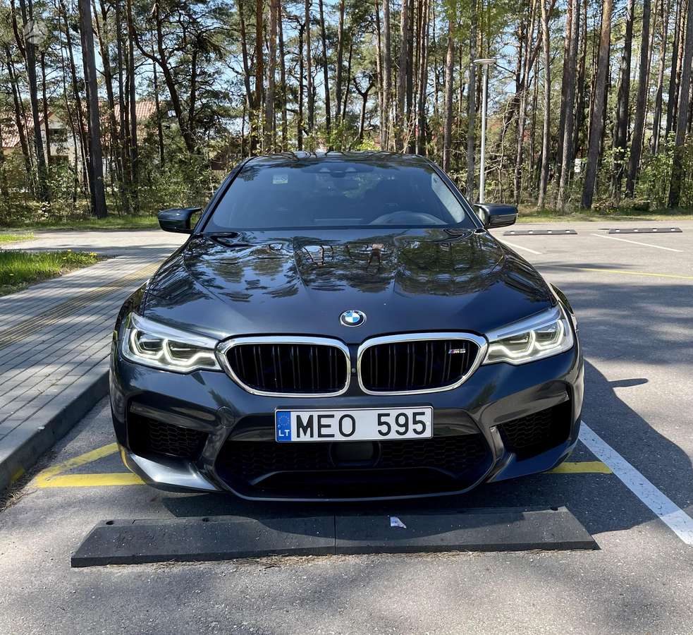 BMW M5, 4.4 l., Седан
