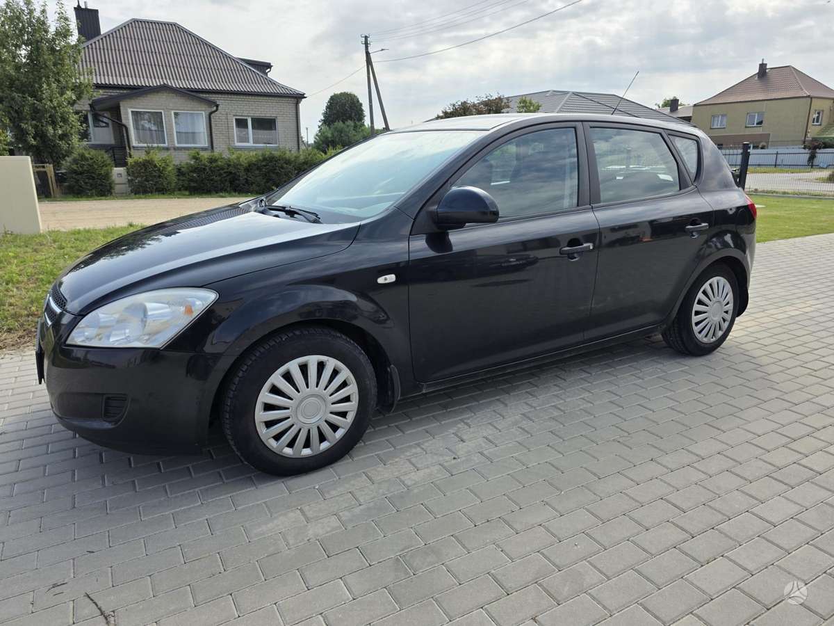 Kia Ceed, 1.6 l., Хэтчбек