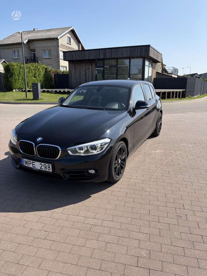 BMW 118, 2.0 l., hatchback