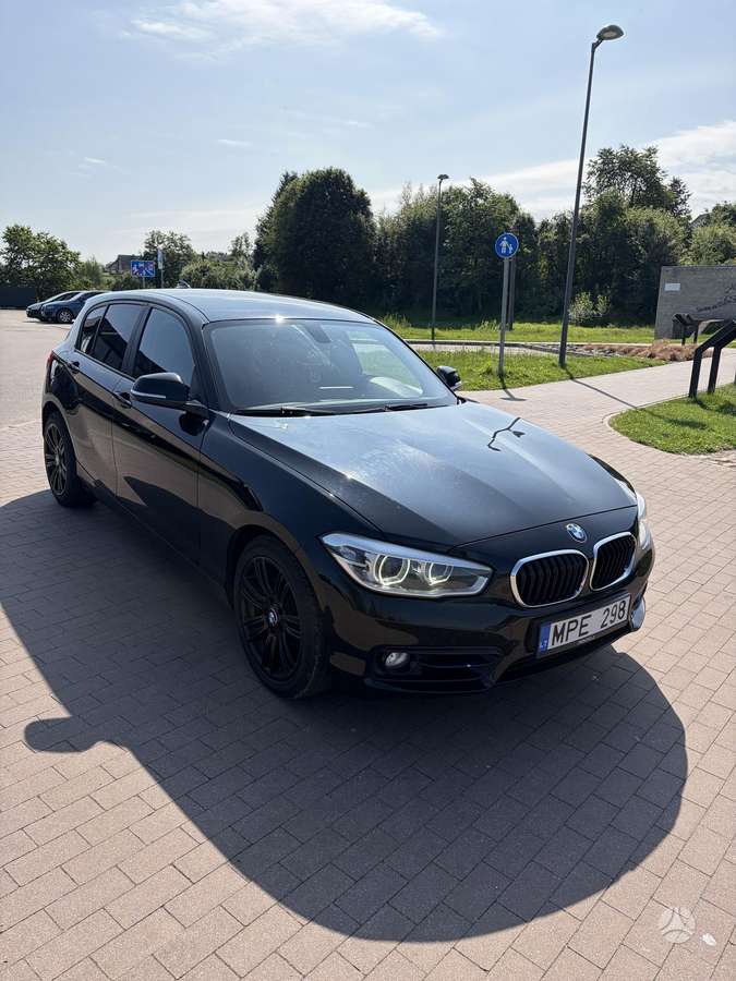BMW 118, 2.0 l., hatchback