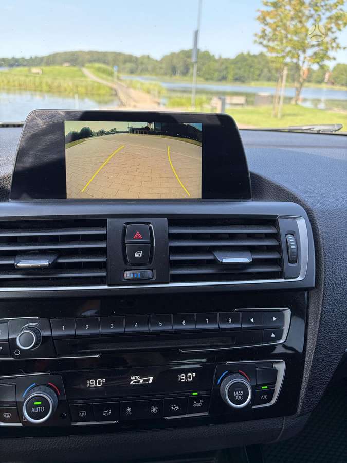BMW 118, 2.0 l., hatchback