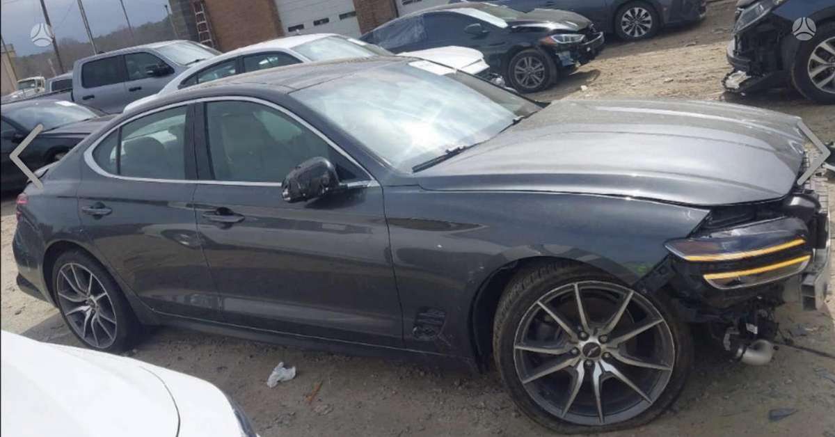 Genesis G70