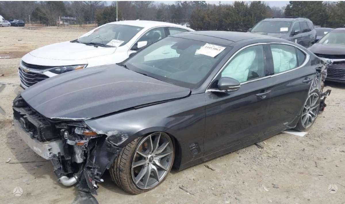 Genesis G70