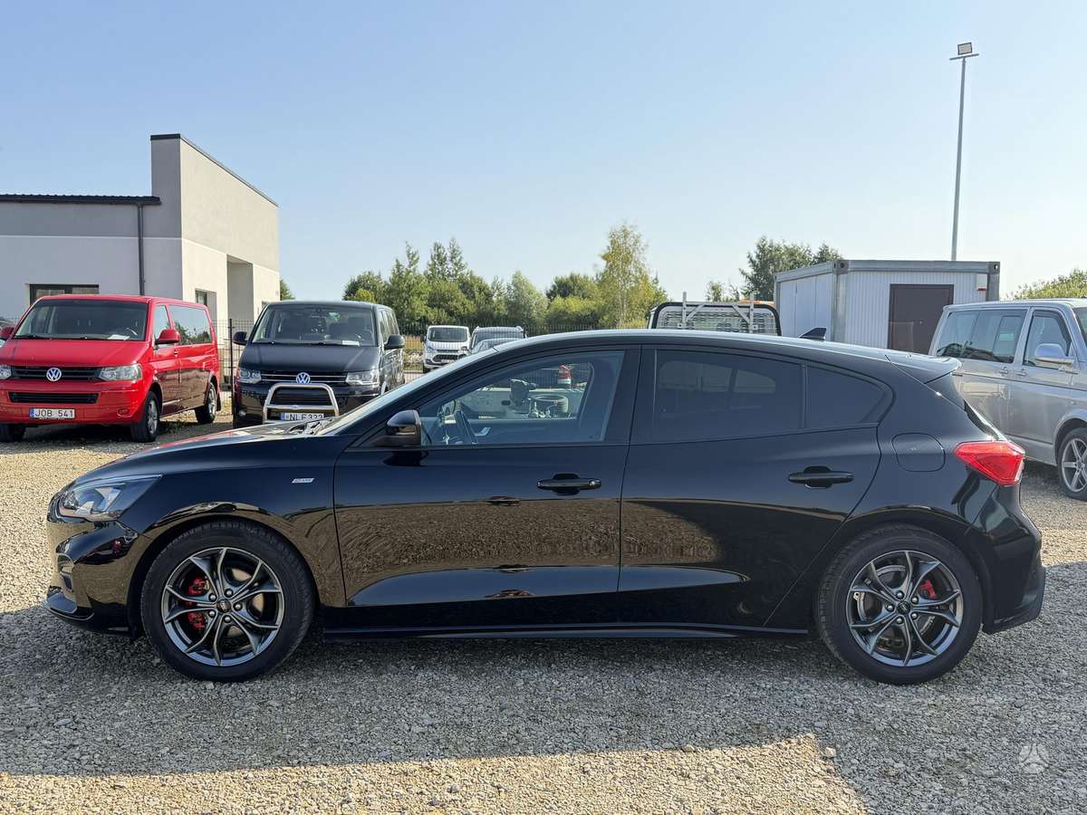 Ford Focus, 1.0 l., hatchback