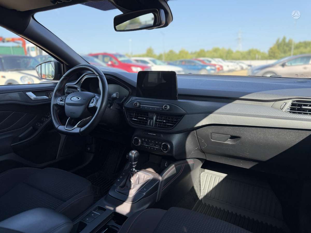 Ford Focus, 1.0 l., hatchback