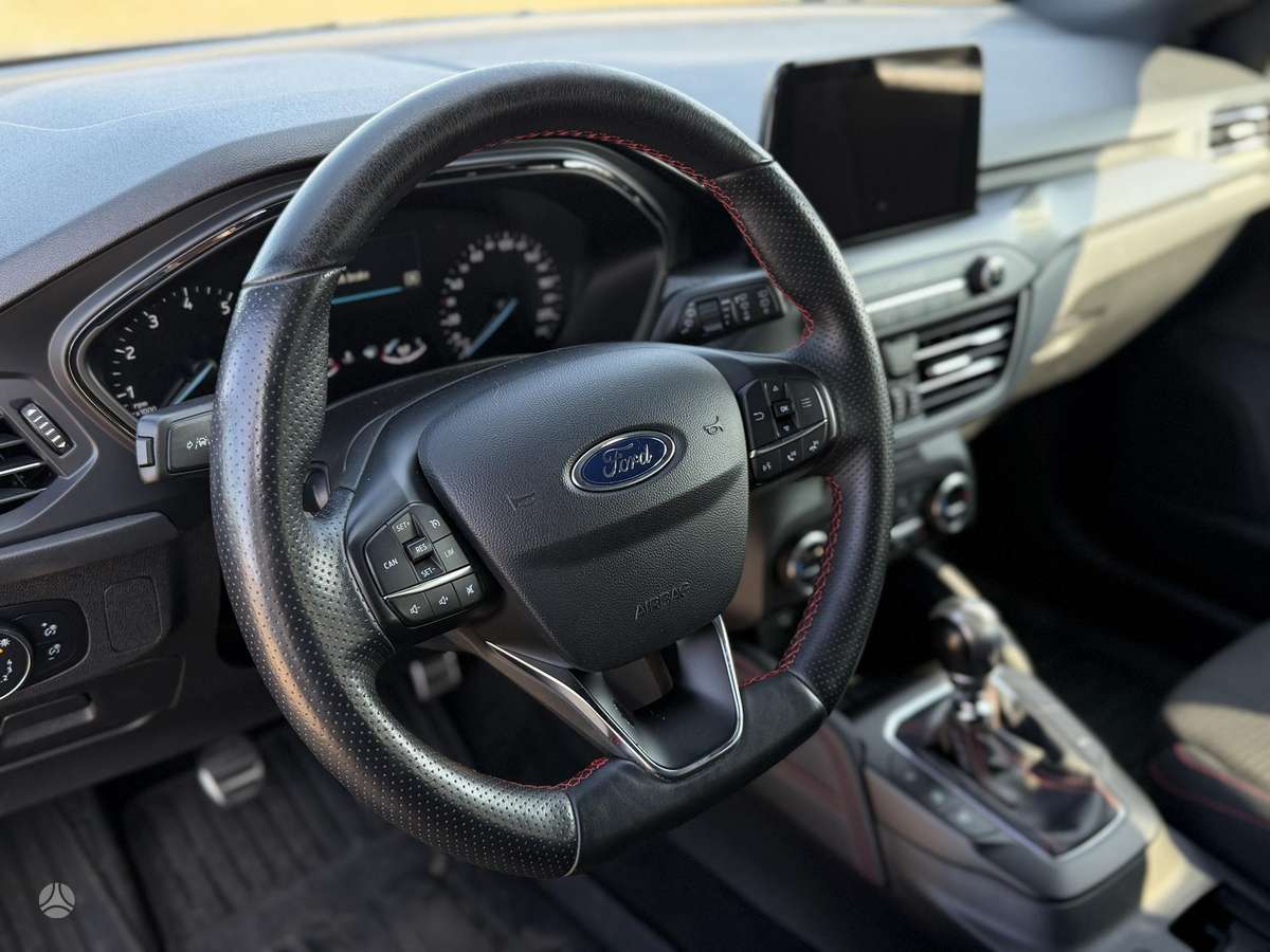 Ford Focus, 1.0 l., hatchback