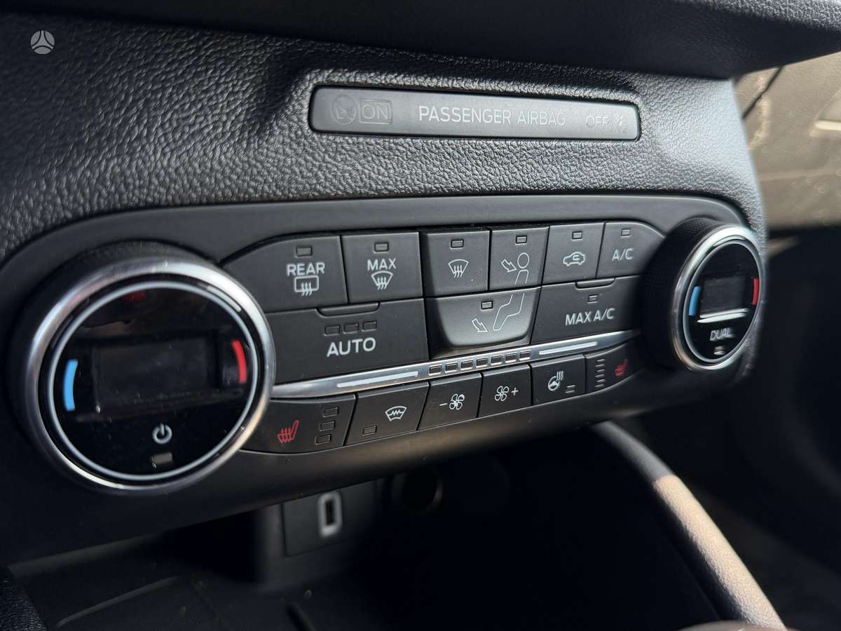 Ford Focus, 1.0 l., hatchback