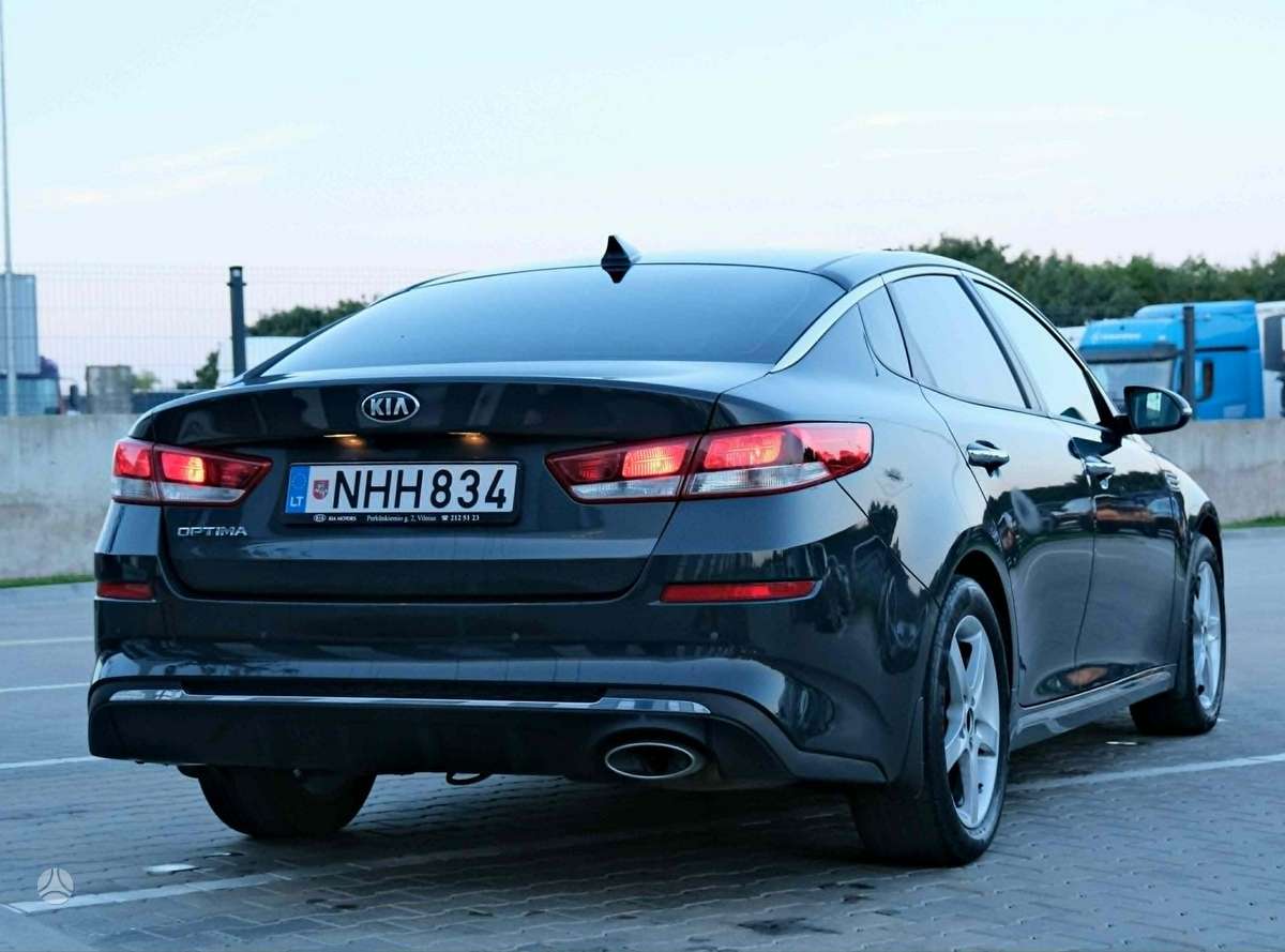 Kia Optima, 1.6 l., Седан