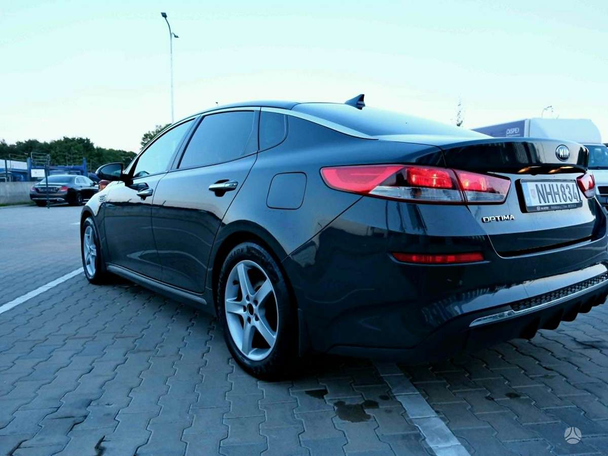 Kia Optima, 1.6 l., Седан