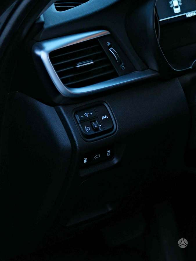 Kia Optima, 1.6 l., Седан