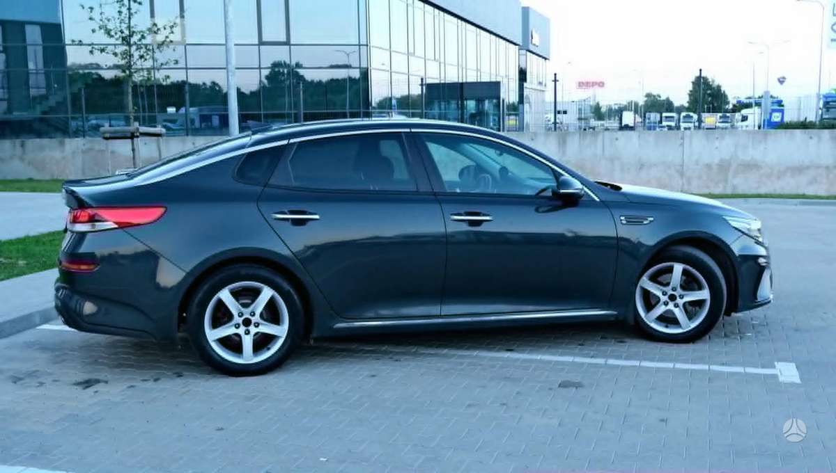 Kia Optima, 1.6 l., Седан