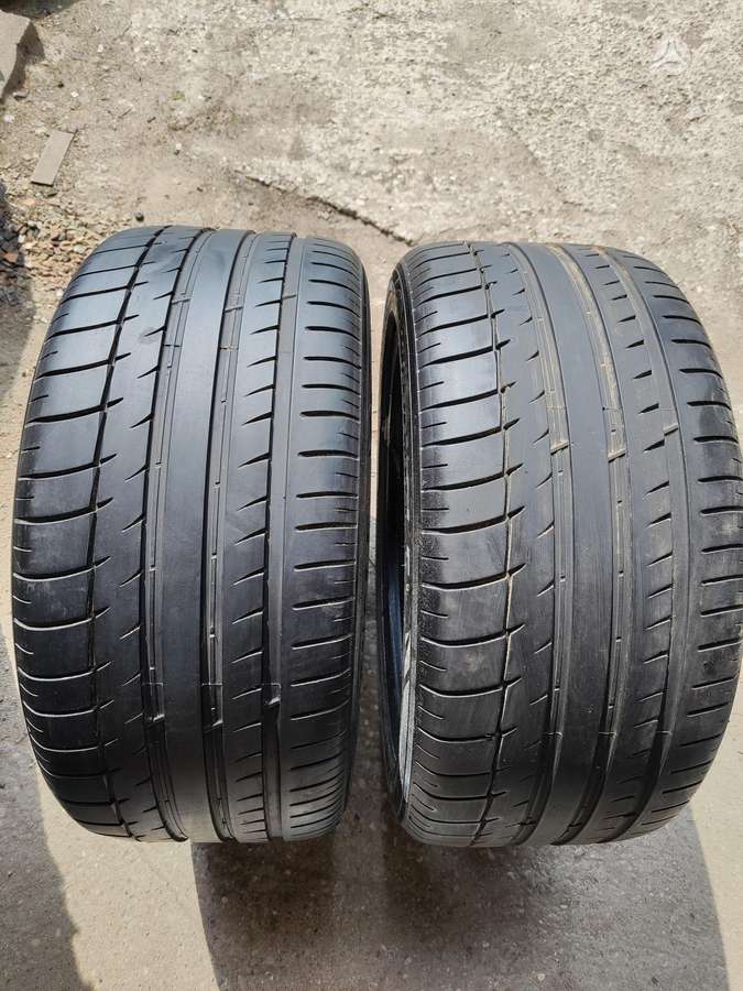 Triangle, summer 275/40 R19
