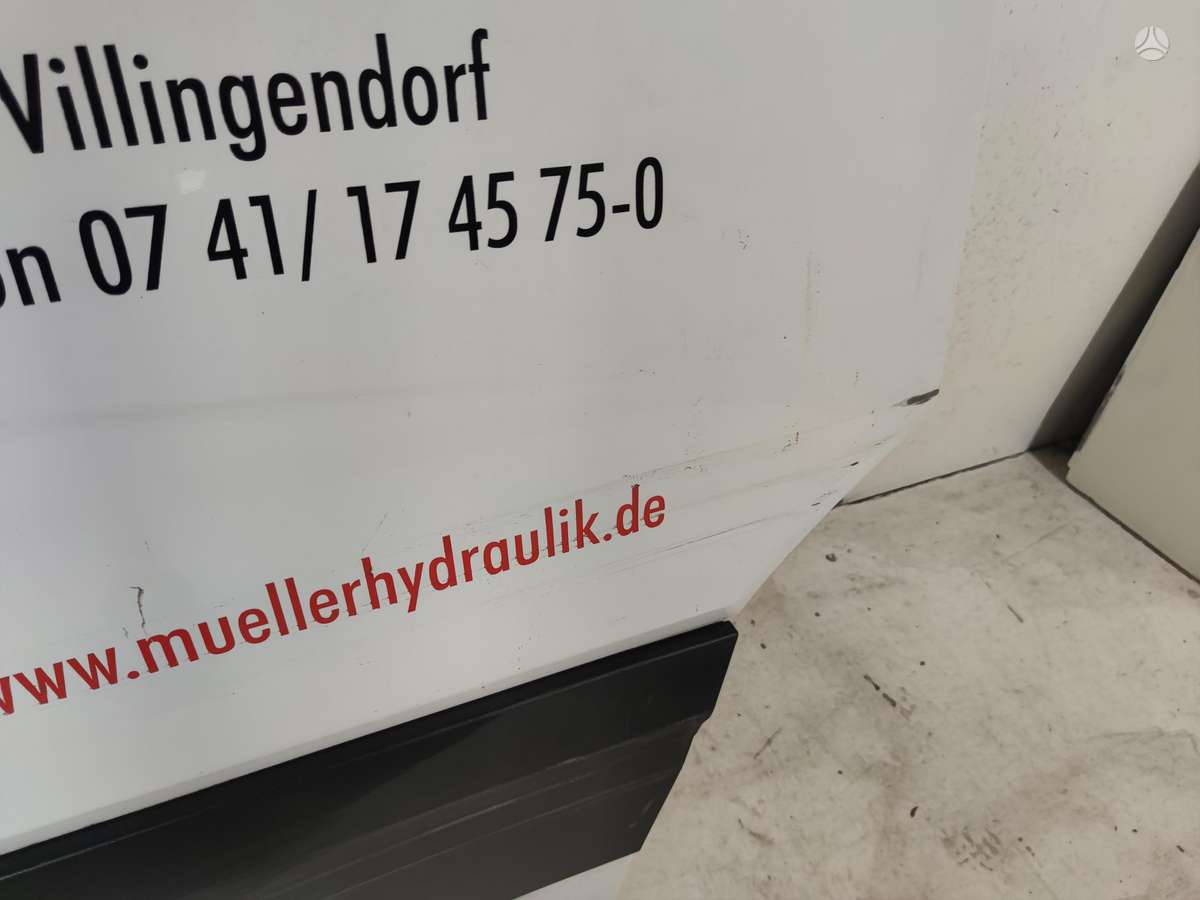Mercedes-Benz Sprinter doors