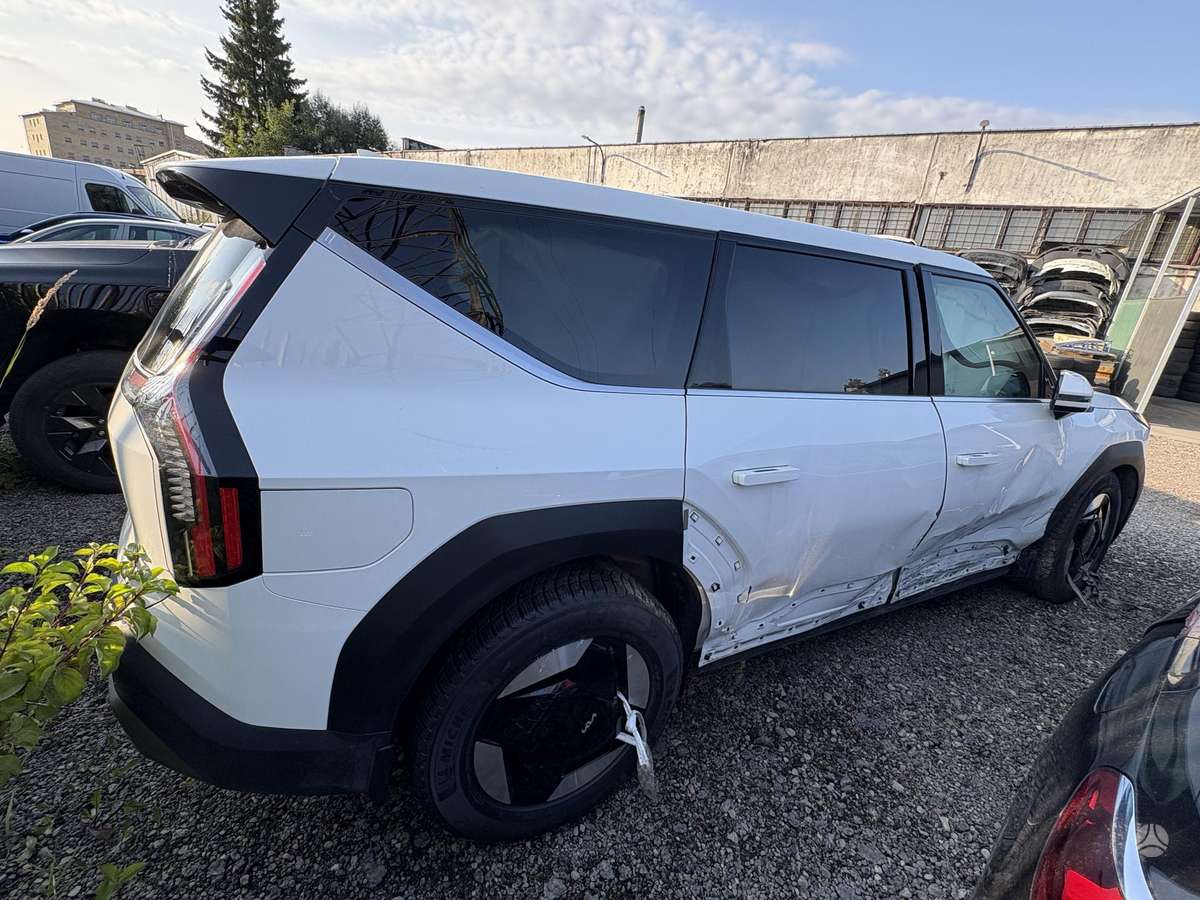 Kia EV9, 99 kWh, mpv / minivan