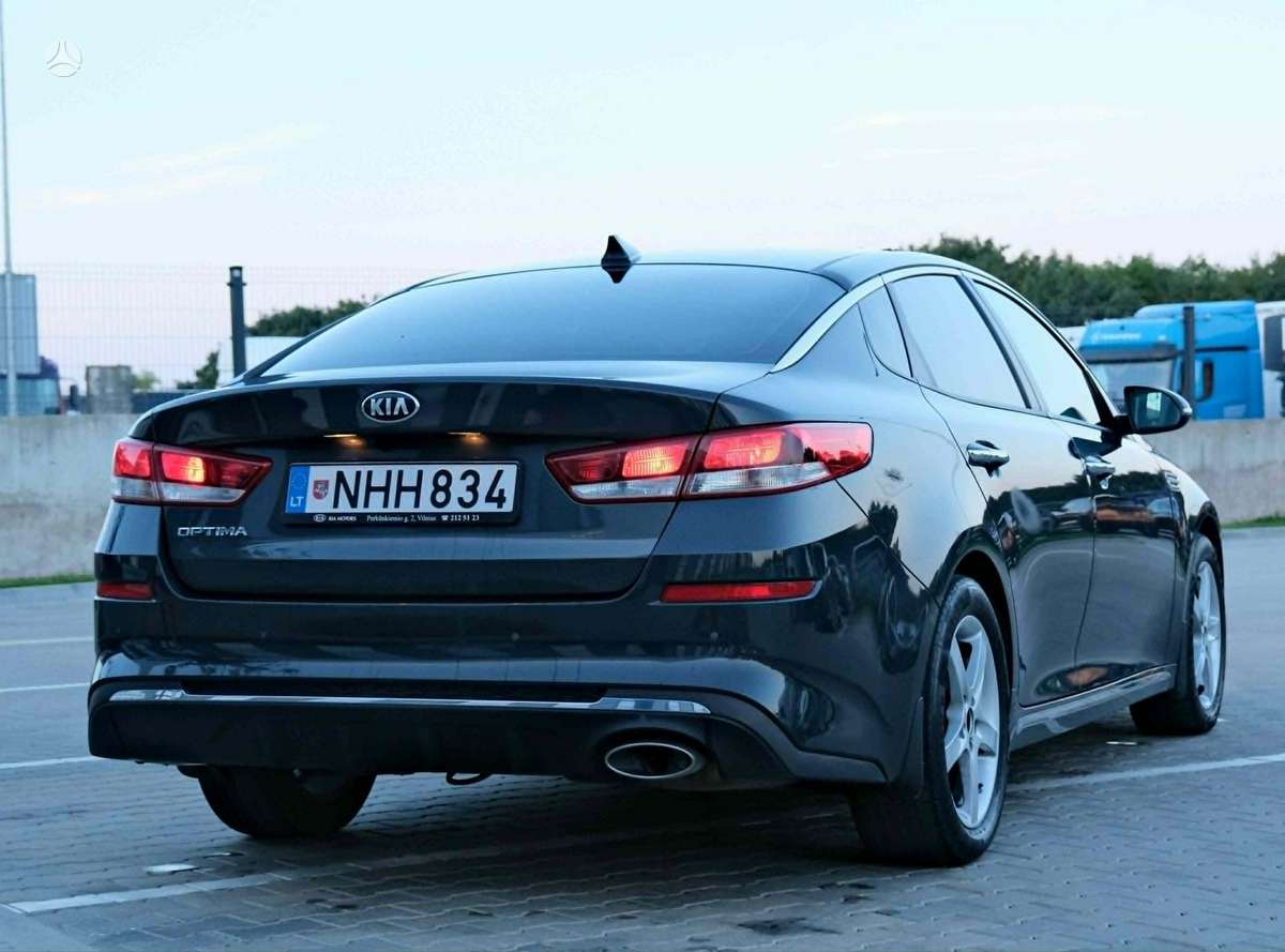 Kia Optima, 1.6 l., Седан