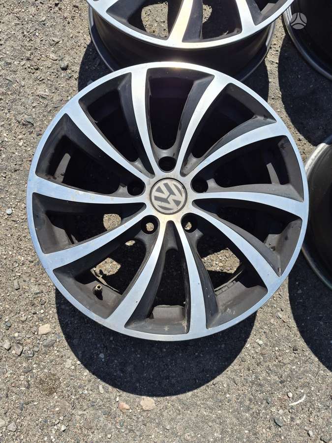 Volkswagen, light alloy, R16