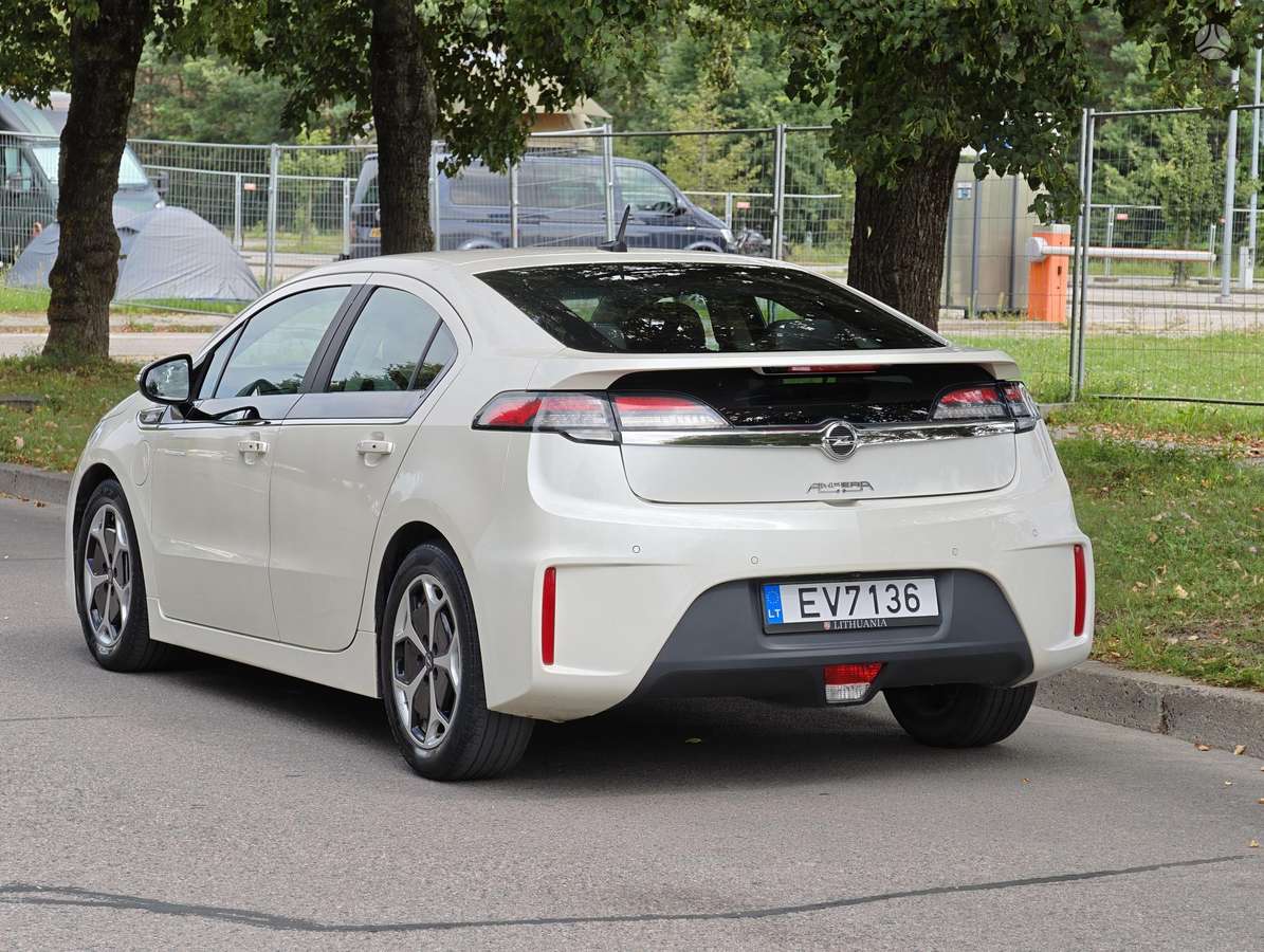 Opel Ampera, 1.4 l., hatchback