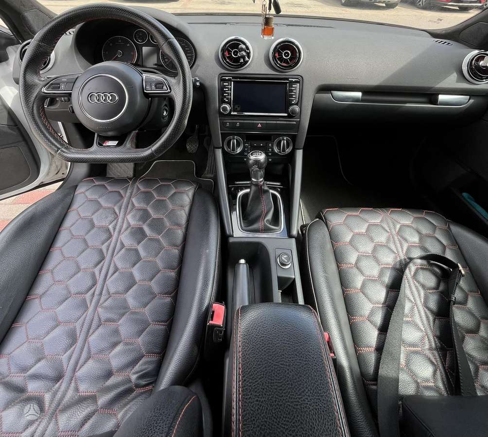 Audi A3, 2.0 l., Хэтчбек